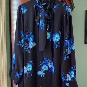 Blue floral print blouse